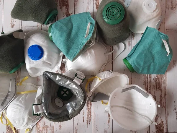 Αναπνευστήρες Και Μάσκες Για Προστασία Από Τον Κορωναϊό — Φωτογραφία Αρχείου
