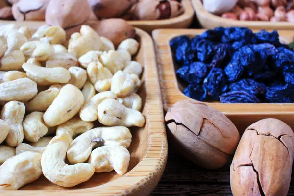 Орехи Изюм Завтрак — стоковое фото