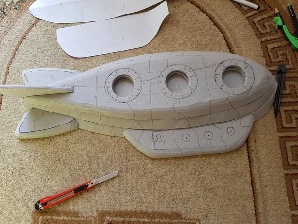 建造飞艇模型 — 图库照片