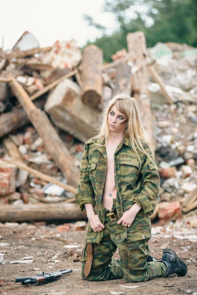 Portrait of a beautiful girl in green camouflage and topless wit — Stock Photo, Image