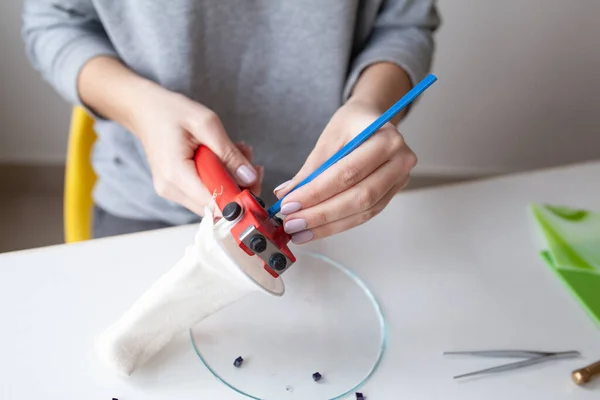 Woman Cuts Glass Fusing Crafting — Stock Photo, Image