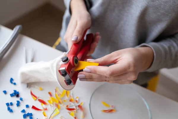 Woman Cuts Glass Fusing Crafting — Stock Photo, Image