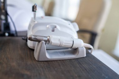 Çivi Temizleyici Çivi Çok Fonksiyonel Portatif Salon Manikür Pedikür Makinesi Aletleri, Beyaz