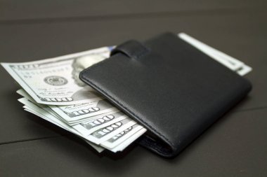 Dolar para karanlık tablo cüzdan
