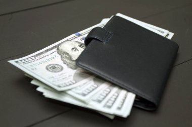 Dolar para karanlık tablo cüzdan