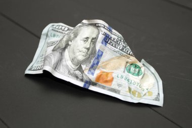 buruşuk dolar para. Cryptocurrency para kavramı