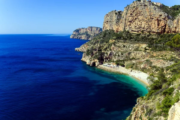 Παραλία Cala del Moraig στο Benitatxell του Αλικάντε στην Ισπανία — Φωτογραφία Αρχείου