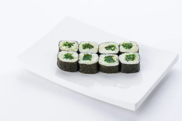 Restaurante de comida japonesa, prato de sushi maki gunkan roll ou platter set. Conjunto de sushi e composição — Fotografia de Stock