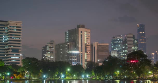 Lumpini Park, Bangkok, Thaïlande. DEC 2018 — Video