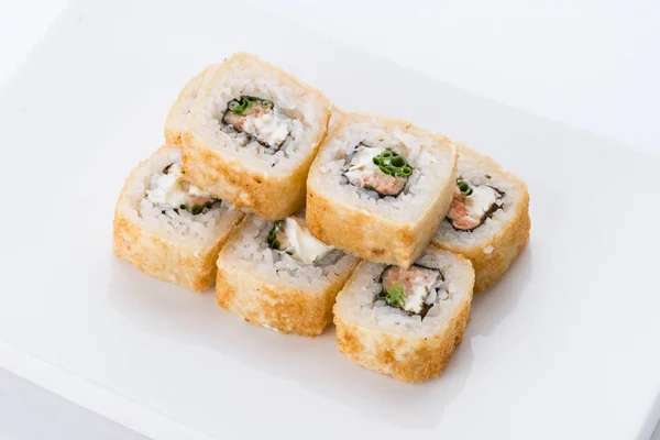 Restaurante de comida japonesa, prato de sushi maki gunkan roll ou platter set. Conjunto de sushi e composição — Fotografia de Stock