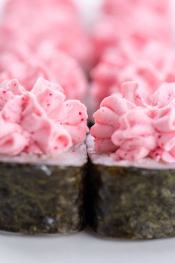 Japon Gıda Restoran, sushi maki gunkan rulo levha veya plakalı ayarlayın. Sushi seti ve kompozisyon