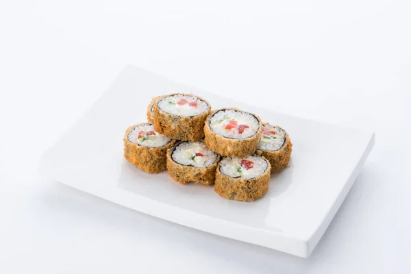 일본 음식 레스토랑, 스시 마 키 군함 롤 접시 또는 플래터 설정합니다. 스시 세트와 구성 — 스톡 사진