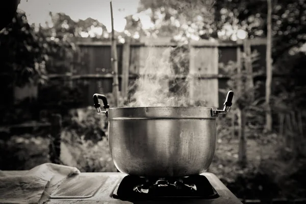 Ånga Över Matlagning Gryta Kök — Stockfoto