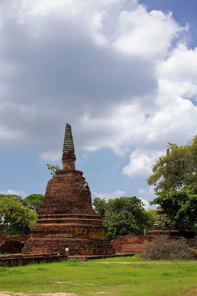 Eski bir pagoda antik tapınak Tayland