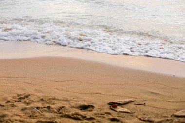 Güzel kum ve beyaz kum Tayland Güney Denizi. 