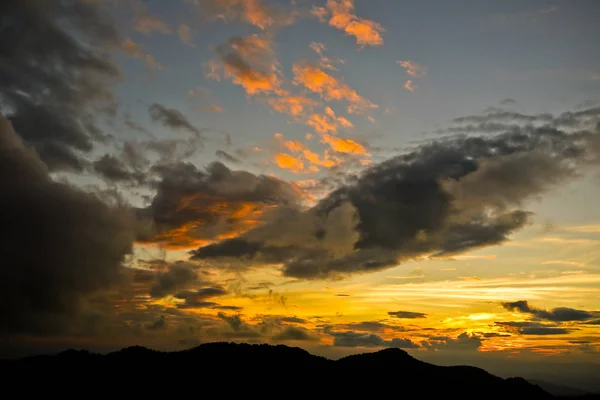 Pôr Sol Com Céu Bonito — Fotografia de Stock