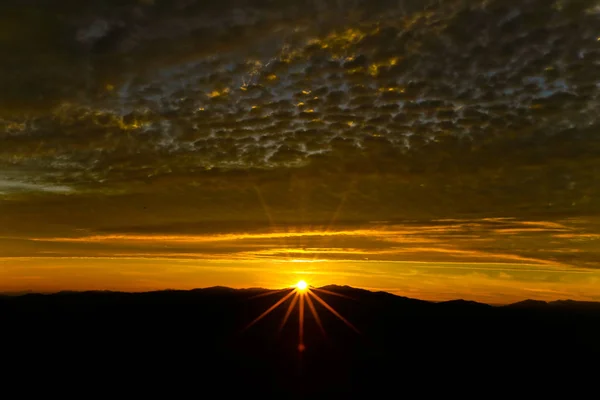 Puesta Sol Playa Con Hermoso Cielo — Foto de Stock