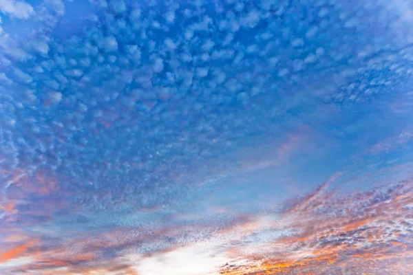 Solnedgång Stranden Med Vacker Himmel — Stockfoto