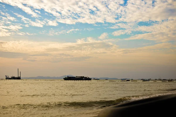 日落与美丽的天空 — 图库照片