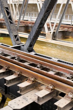 Tren geçerken bir satýr kırsal Tayland.