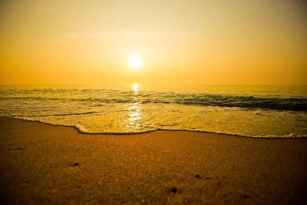 Puesta Sol Playa Con Hermoso Cielo — Foto de Stock