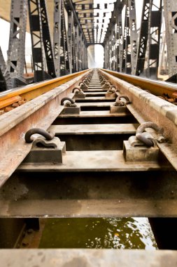 Tren geçerken bir satýr kırsal Tayland.