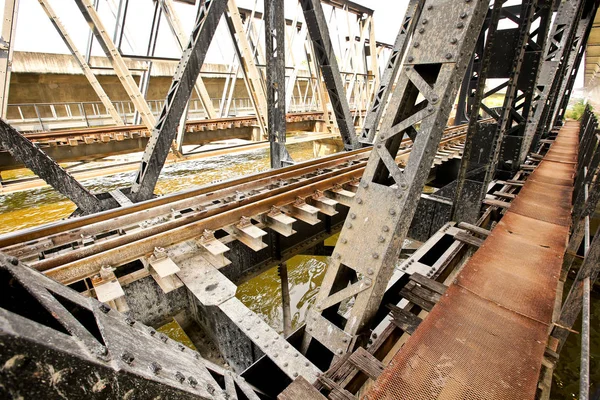 Linha Passagem Ferroviária Rural Tailândia — Fotografia de Stock