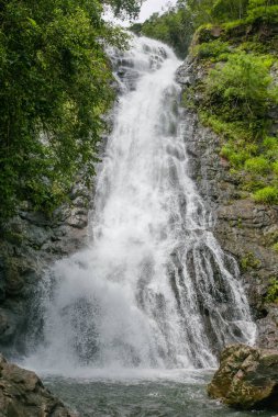 nakhon nayok, Tayland Sarika şelale