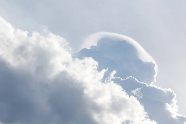 Hemelachtergrond Met Pluizige Witte Wolken — Stockfoto