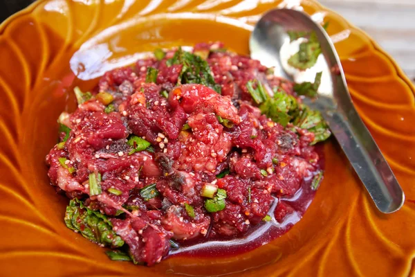 Insalata Carne Macinata Speziata Manzo Crudo Cibo Locale Della Thailandia — Foto Stock