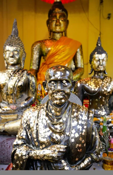 Patung Buddha Emas di kuil Buddha Thailand — Stok Foto