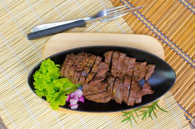 Kızarmış domuz karaciğer