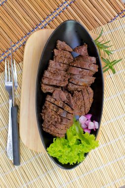 Kızarmış domuz karaciğer