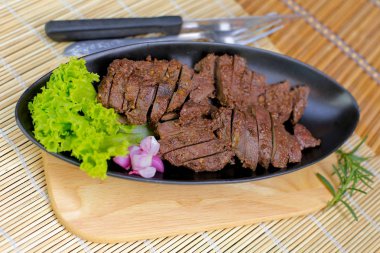 Kızarmış domuz karaciğer