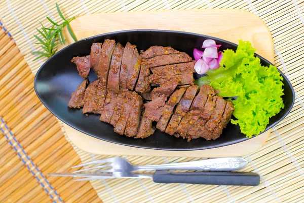 Kızarmış domuz karaciğer