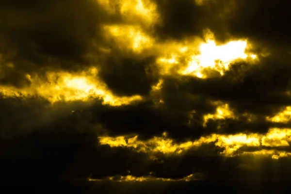 Puesta Sol Sobre Nube Crepuscular Fondo Del Cielo Cielo Dramático —  Fotos de Stock
