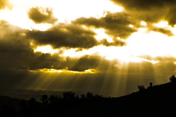 Puesta Sol Sobre Nube Crepuscular Fondo Del Cielo Cielo Dramático —  Fotos de Stock