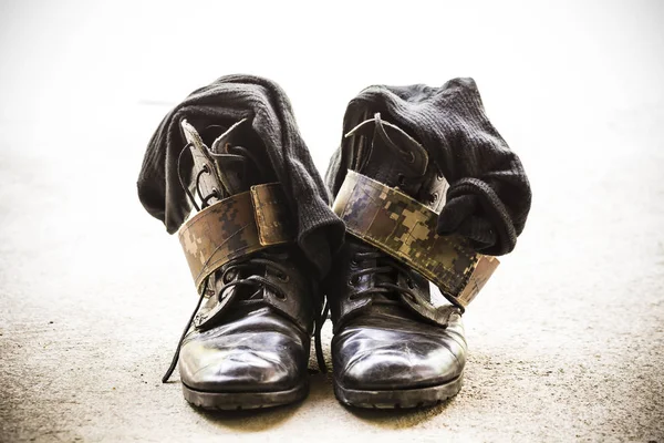 Black Leather Army Boots Cinders — Stock Photo, Image