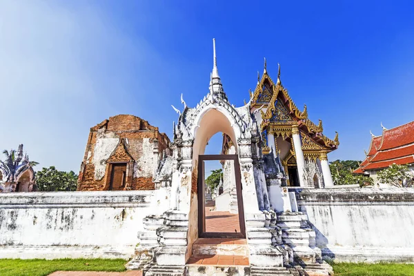 Wat Yai Chom Prasat Tha Chin Mueang Samut Sakhon District — Fotografia de Stock