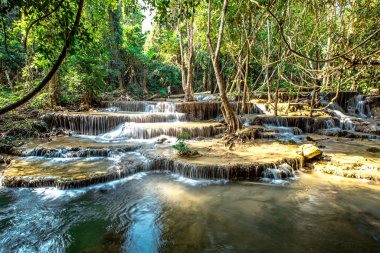Huai Mae Khamin Şelalesi Srinakarin Barajı, Kanchanaburi, Tayland