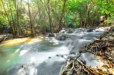 Huai Mae Khamin Şelalesi Srinakarin Barajı, Kanchanaburi, Tayland