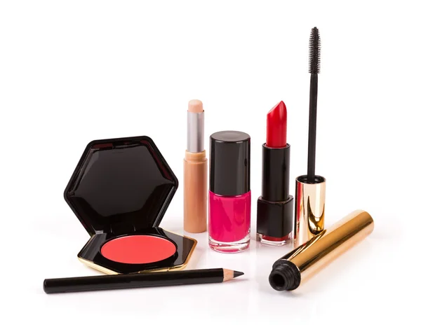 Groep van make-up accessoires geïsoleerd op wit — Stockfoto