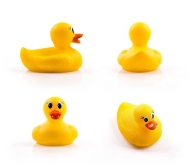 Sarı plastik ördek beyaz arkaplanda izole