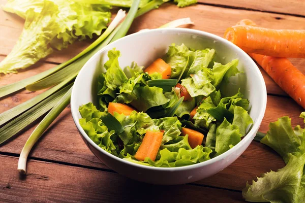 Vegetable salad with carrots — Stock Photo, Image