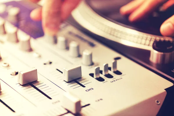 Closeup of vinyl turntable mixing controller — Stock Photo, Image