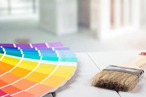 Selecting paint color for home interior design — Stock Photo, Image