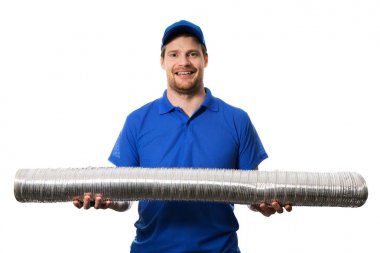 HVAC işçi elinde esnek havalandırma sistemi tuplü
