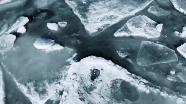 Survolant Glace Mer Flottante Par Une Journée Ensoleillée Inclinaison Caméra — Video