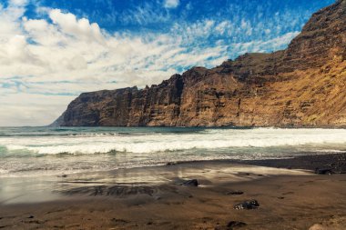Beach Los Guios Los Gigantes içinde. Tenerife Kanarya Adaları