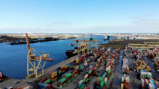 Porto Industriale Con Container Vista Aerea — Video Stock